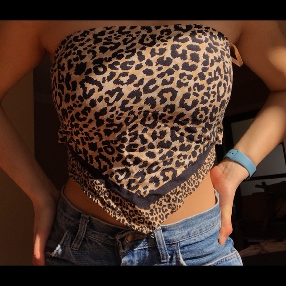 2/$20🦋CHEETAH PRINT FLOWY TUBE TOP - Picture 1 of 7